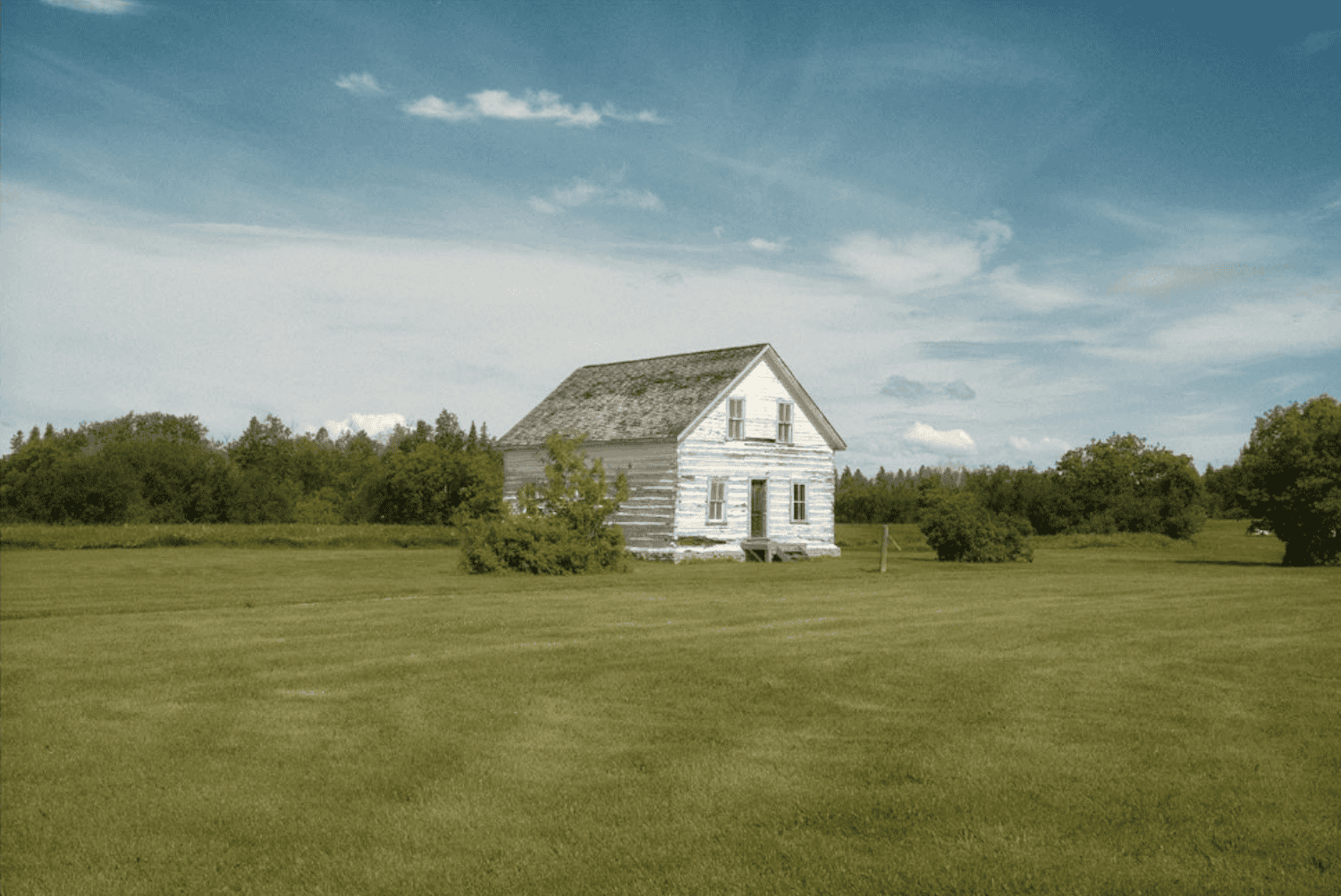 Altes Holzhaus in Hacla Village auf Hacla Island im Winnipeg Lake in Manitoba.