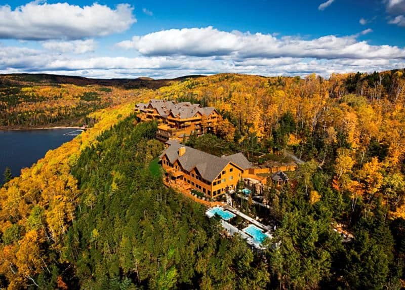 Hotel Sacacomie am Sacacomie Lake, eines der Hotels nahe Nationalparks in Kanada