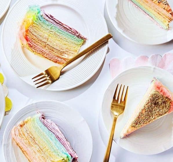 Regenbogenkuchen