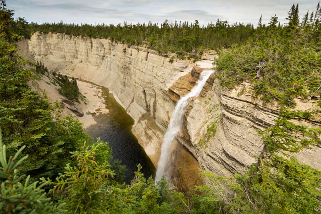 Wasserfall auf Anticosti Island, Quebec, Kanada