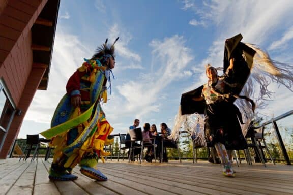 Indigene Tourismuserlebnisse im Manitoulin Hotel & Conference Centre - Little Current, Ontario