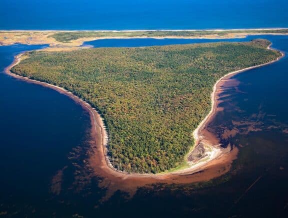 Sicht auf Sandhills Island und den Pituamkek Nationalpark