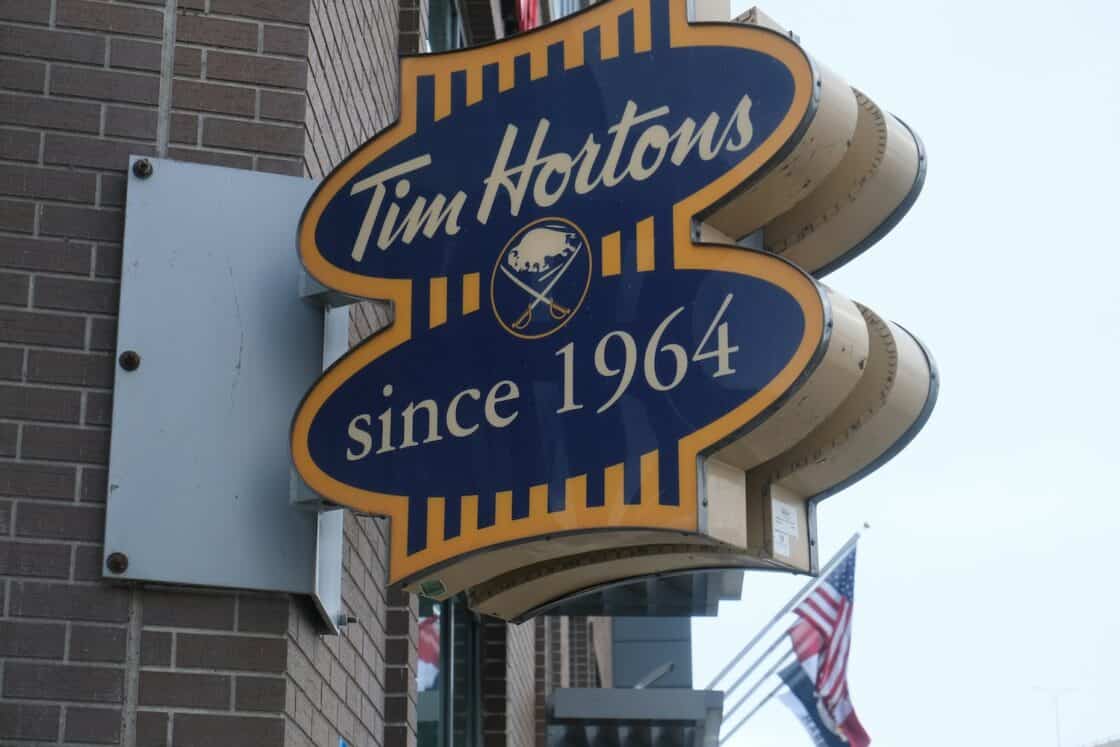 Tim Hortons Kaffeekette Schild.