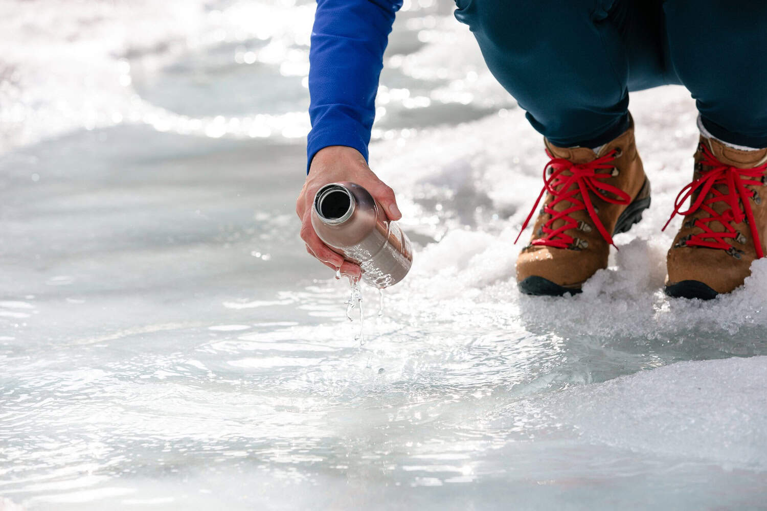Athabasca Gletscherwasser trinken