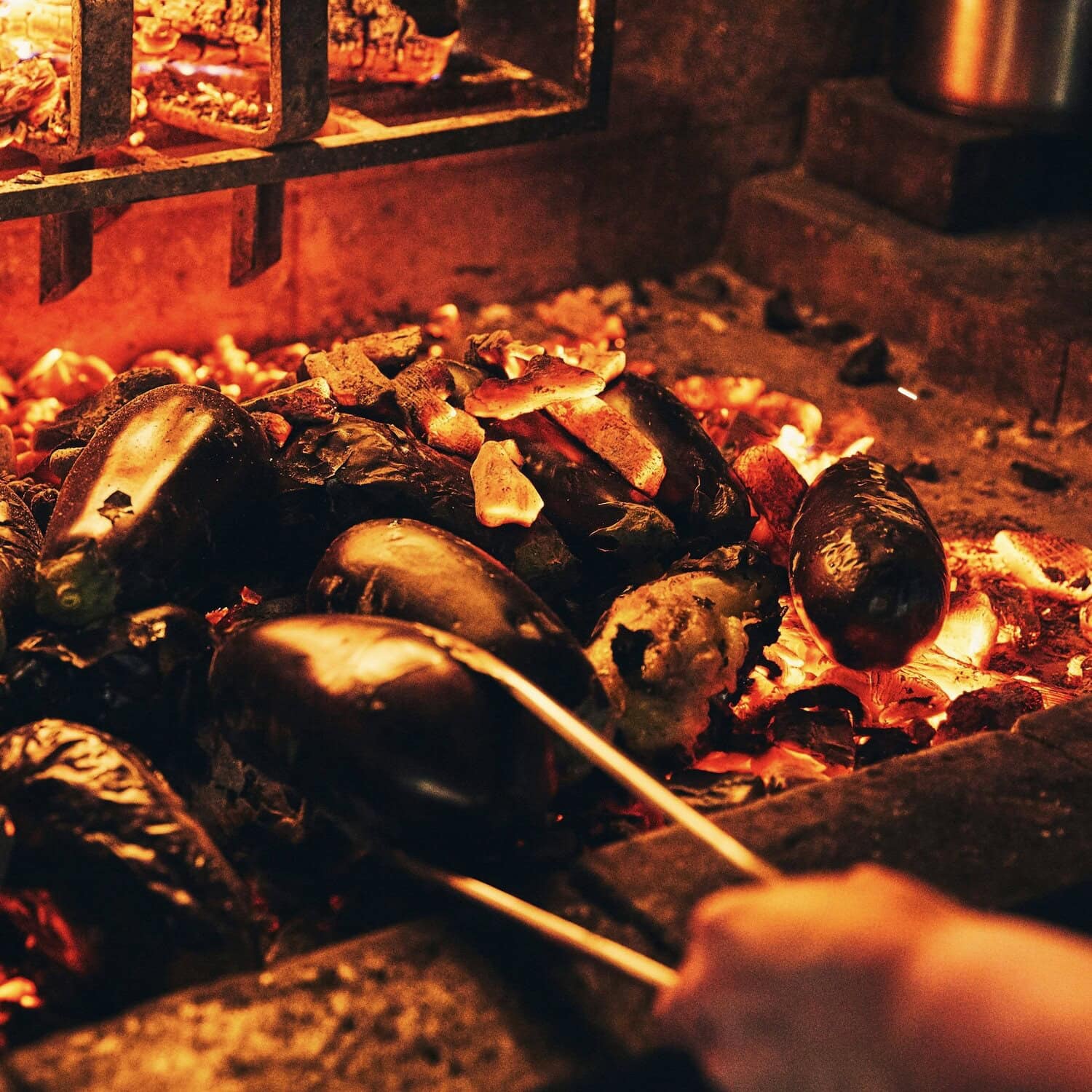 Aubergine im Grill im Foxy Restaurant in Montreal.