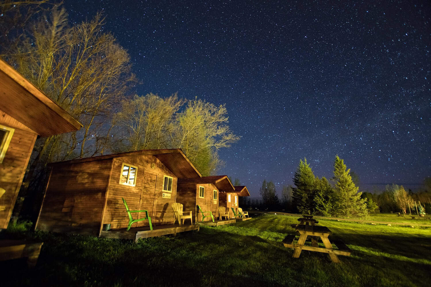 Cabin unter dem Sternenhimmel am Ottawa River