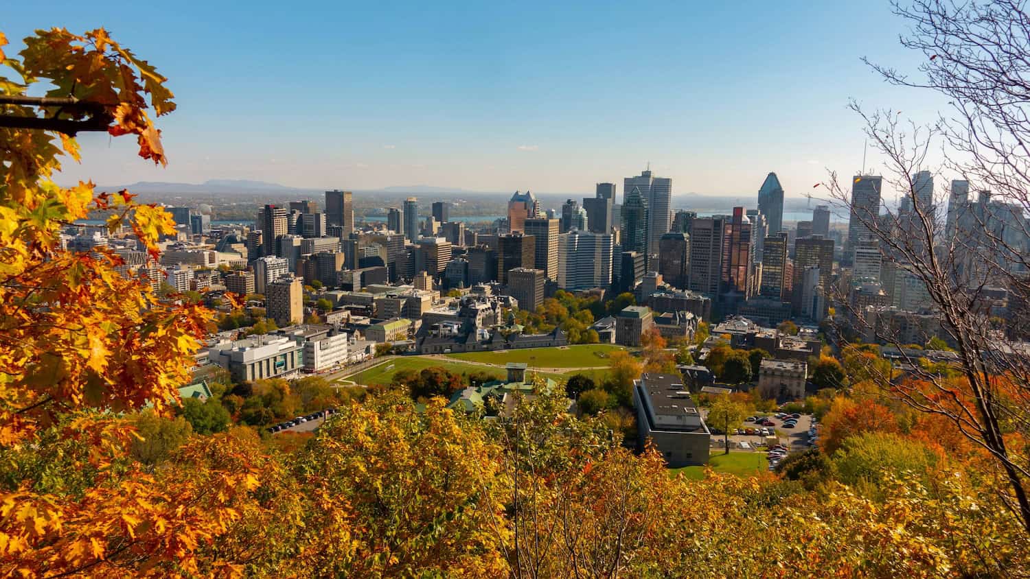 Blick vom Mount Royal auf die Stadt Montréal.