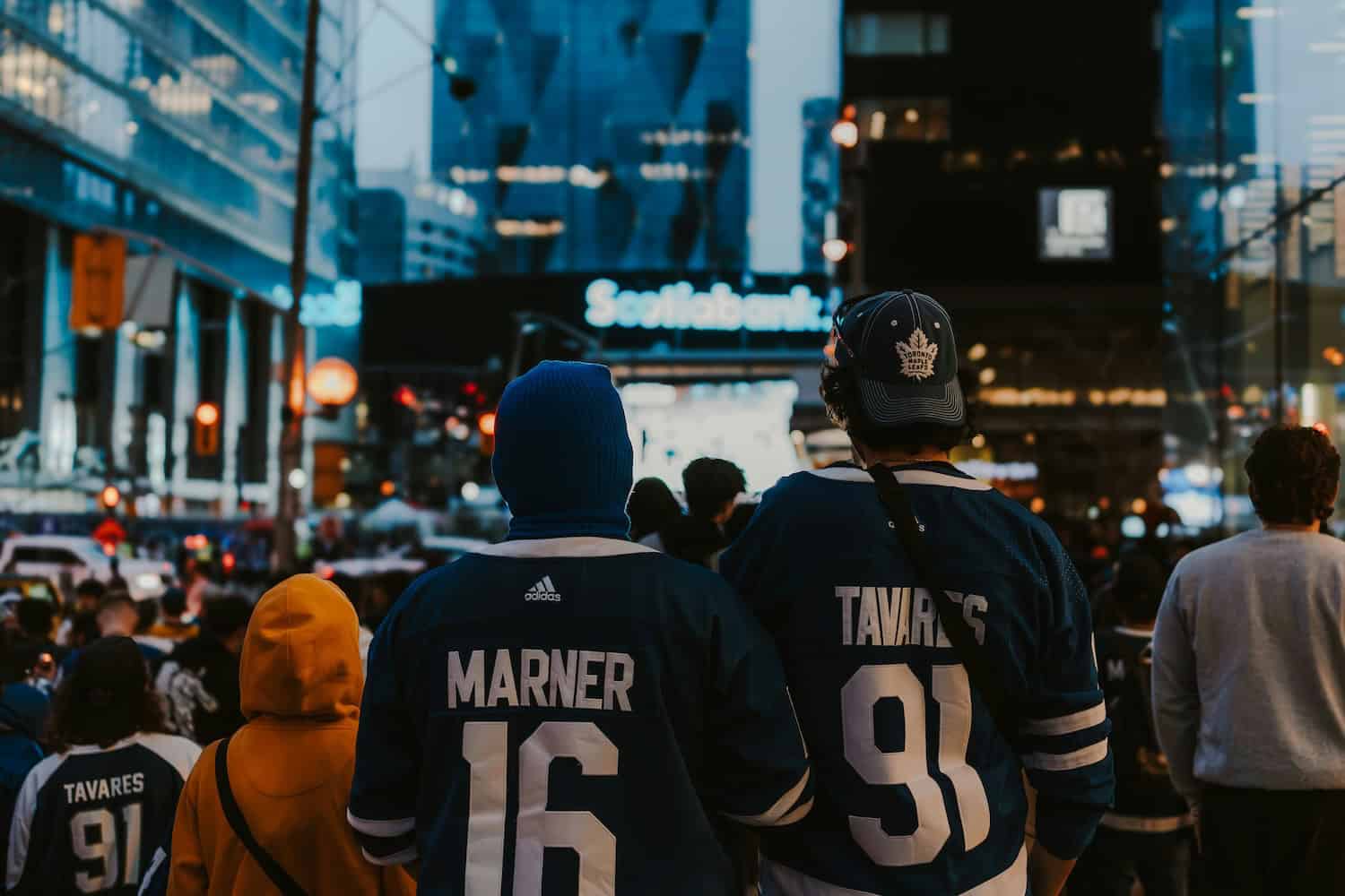 Eishockeyfans der Toronto Marple Leafs.
